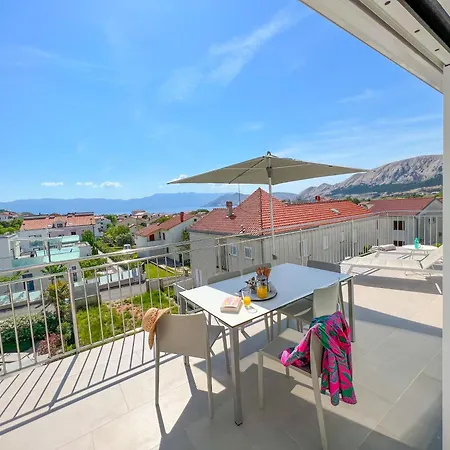 Kiana - Mit Dachterrasse, Meerblick Sowie Grosse Poolarea Apartamento *