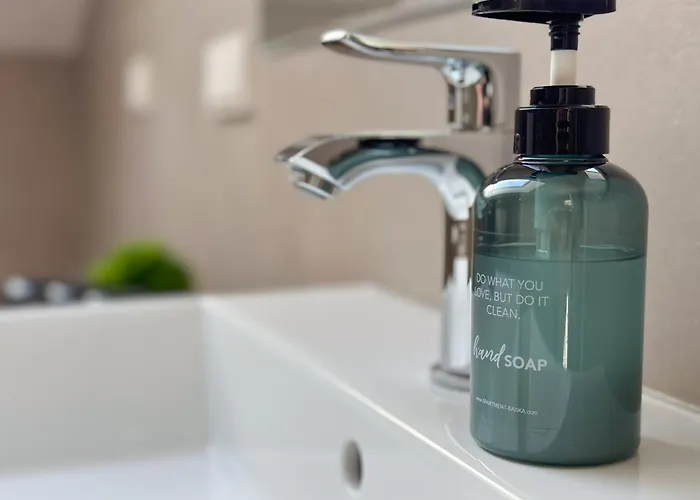 Kiana - Mit Dachterrasse, Meerblick Sowie Grosse Poolarea