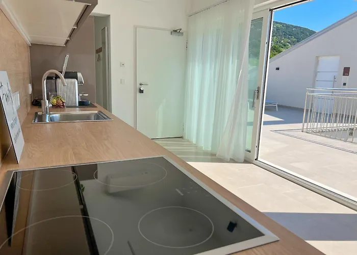 Kiana - Mit Dachterrasse, Meerblick Sowie Grosse Poolarea شقة *