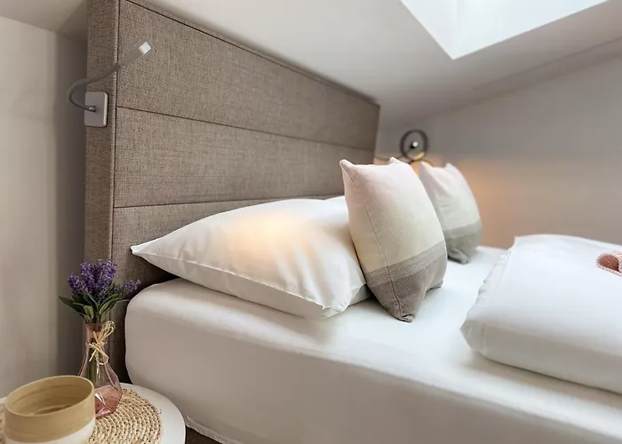 شقة Kiana - Mit Dachterrasse, Meerblick Sowie Grosse Poolarea