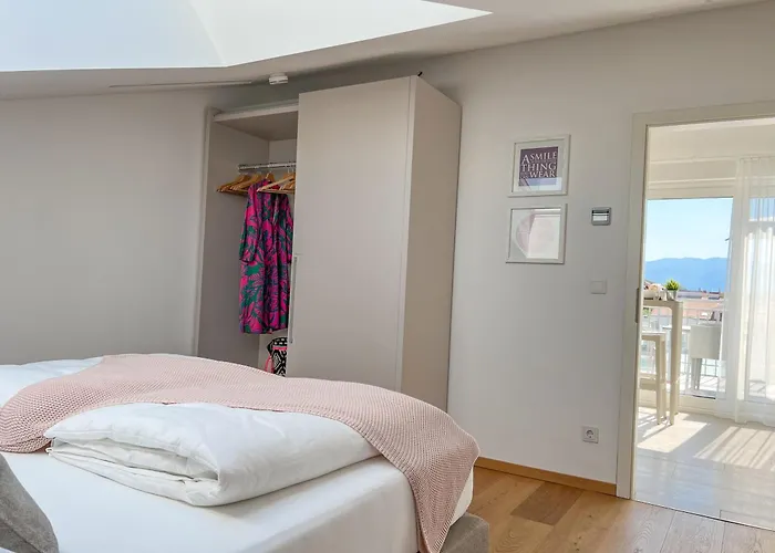 Kiana - Mit Dachterrasse, Meerblick Sowie Grosse Poolarea * باشْكا