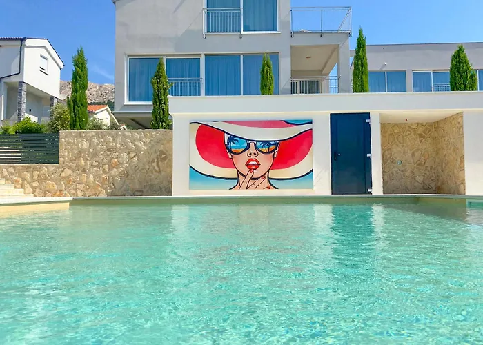 Kiana - Mit Dachterrasse, Meerblick Sowie Grosse Poolarea *