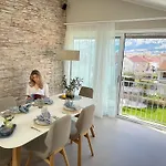 Kiana - Mit Dachterrasse, Meerblick Sowie Grosse Poolarea *