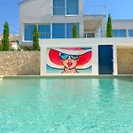 Kiana - Mit Dachterrasse, Meerblick Sowie Grosse Poolarea *