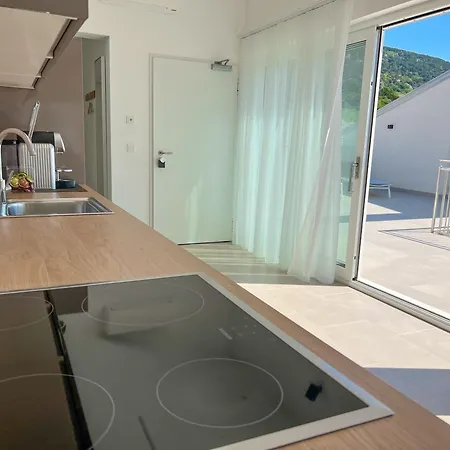 Kiana - Mit Dachterrasse, Meerblick Sowie Grosse Poolarea شقة *