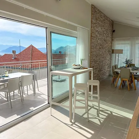 Kiana - Mit Dachterrasse, Meerblick Sowie Grosse Poolarea شقة *