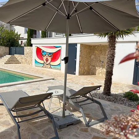 Kiana - Mit Dachterrasse, Meerblick Sowie Grosse Poolarea شقة باشْكا